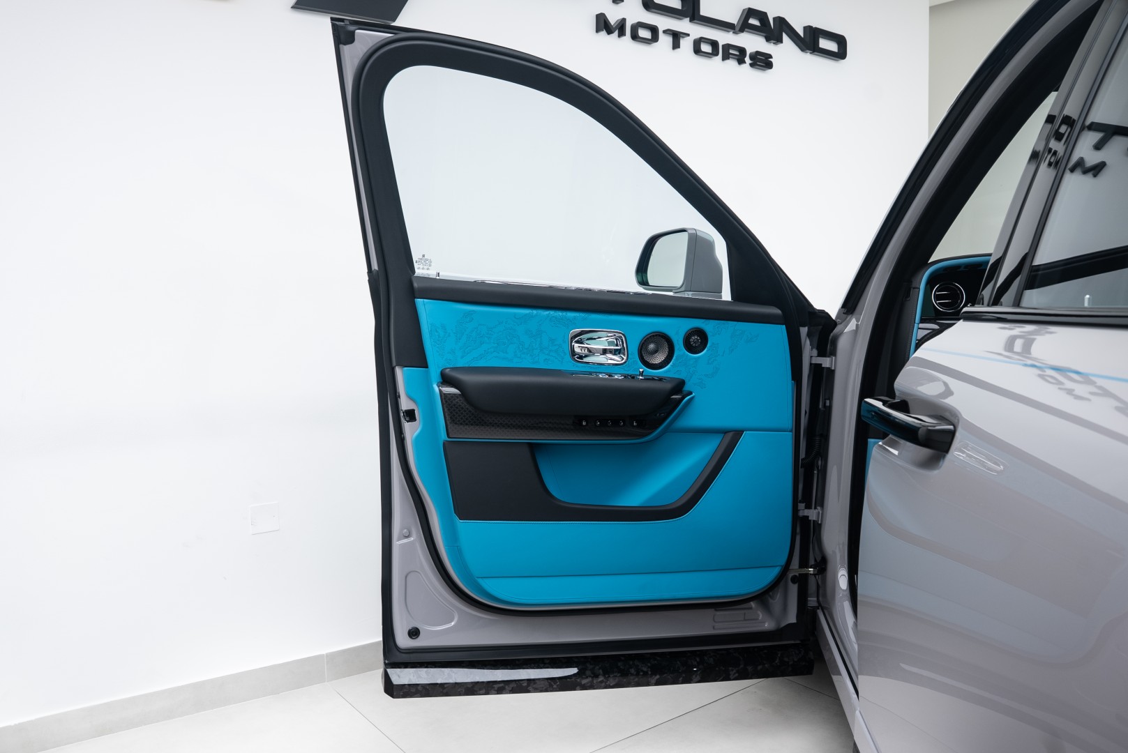 2026 ROLLS ROYCE CULLINAN BLACK BADGE BY MANSORY | FULL CARBON